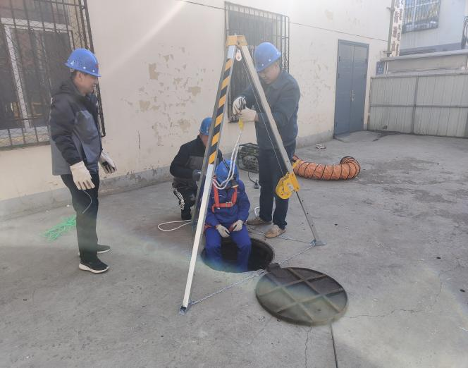 (47)橋靠分公司有限空間作業安全應急演練 (4).png (47)橋靠分公司有限空間作業安全應急演練 (4).png